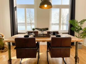 Altbauwohnung mit Schleiblick - Erster Stock, Schleswig